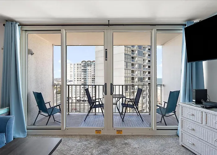 Quay-side Ocean View From 2 Bedroom With Indoor & Outdoor Pools!