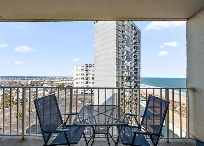 Quay-side Ocean View From 2 Bedroom With Indoor & Outdoor Pools! *