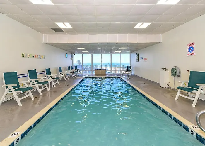 Quay-side Ocean View From 2 Bedroom With Indoor & Outdoor Pools!