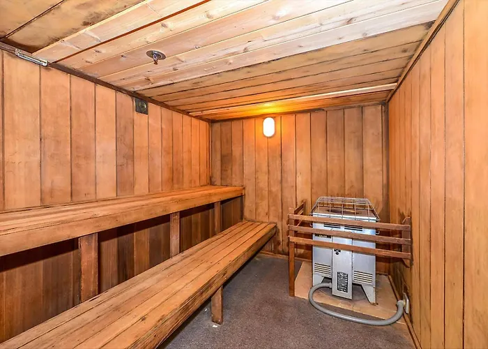 Quay-side Ocean View From 2 Bedroom With Indoor & Outdoor Pools! Appartement Ocean City